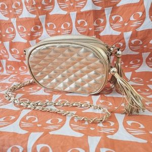 Adorable little vintage gold, golden quilted crossbody bag